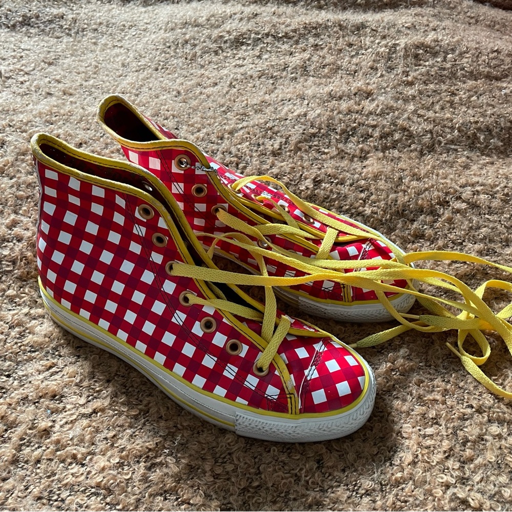 Vintage Converse Breakfast - Picture 3 of 7